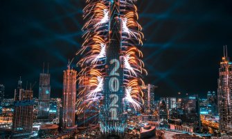 Evropa bez masovnih proslava uz vatromete dočekala Novu godinu, u Dubaiju desetine hiljada na ulicama (VIDEO)