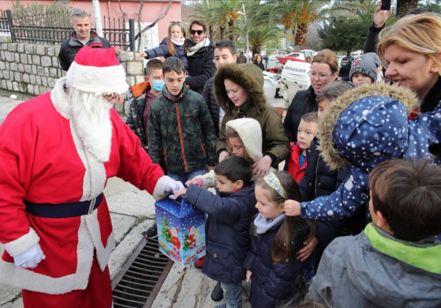 HiljadunajmlaihBudvanadobilonovogodinjepaketie01