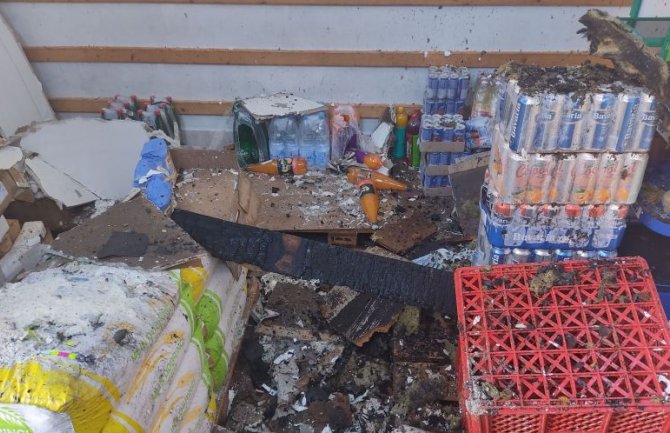 Požar u marketu izazvao veliku materijalnu štetu(FOTO)