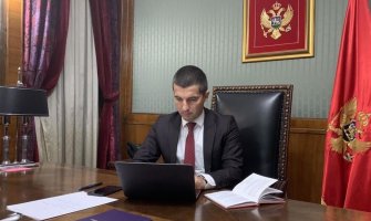 Bečić potpisao zakone, Đukanović ukaze o njihovom proglašenju:Građanima Crne Gore čestitam veće plate, veće penzije...