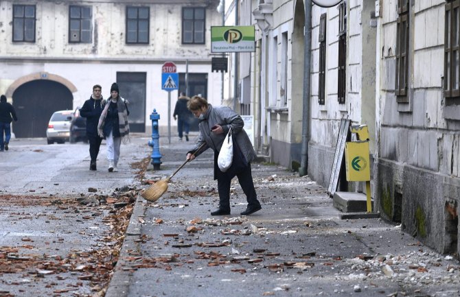 Niz novih potresa kod Siska tokom noći