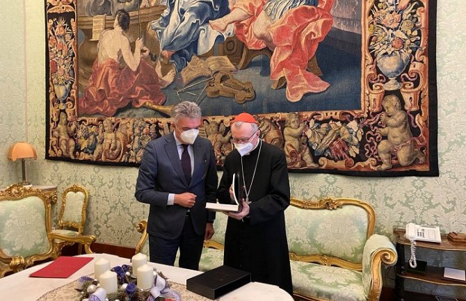 Vlahović uručio primjerak prvog toma edicije 