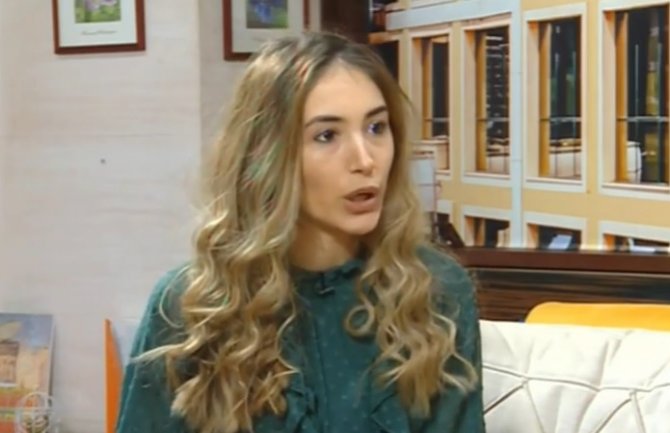 Glušica: Zdravstvene vlasti da reaguju povodom dnevnih žurki 