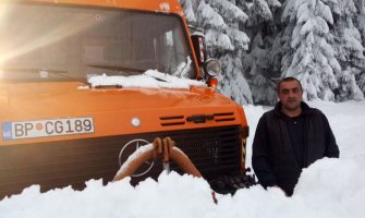 U pojedinim krajevima bjelopoljske opštine i preko pola metra snijega, prohodni glavni putni pravci