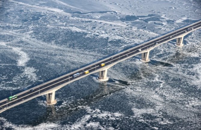 Temperatura od -16  zaledila rijeku Han