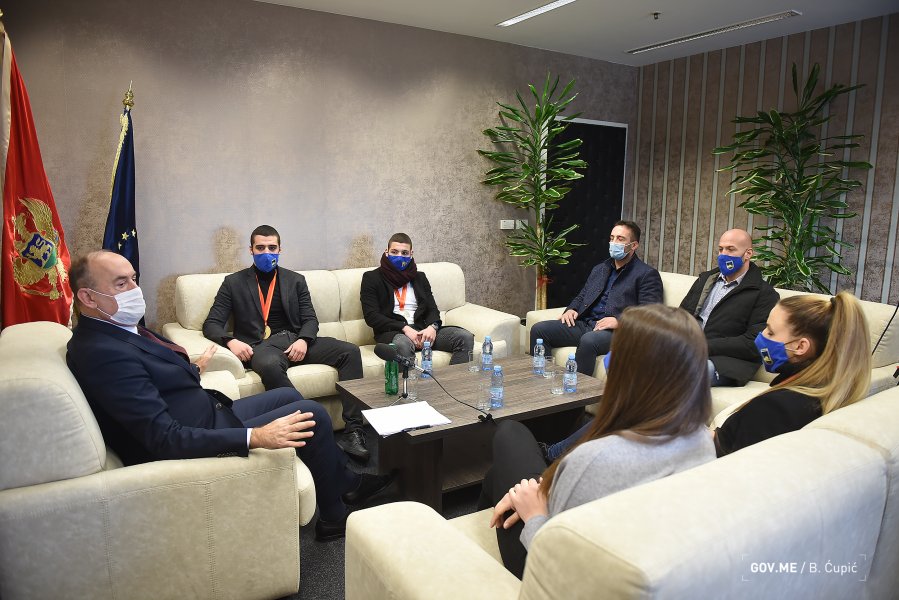 50852430767d1c59d2f65o