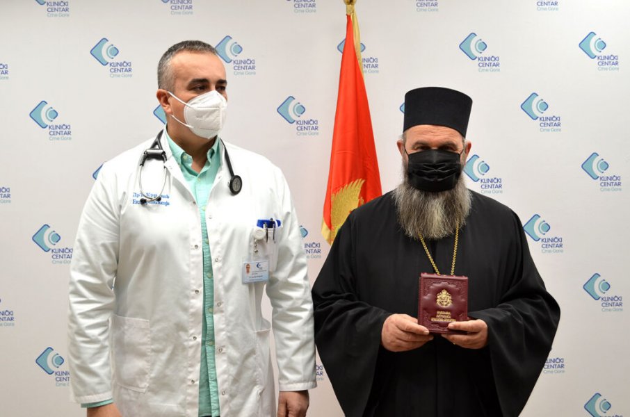 DrDJordjijeKrnjevicVDdirektorInterneKlinikeiOtacDraganMitrovicstarjesinaHramaHristovogVaskrsenjauPodgorici1024x678