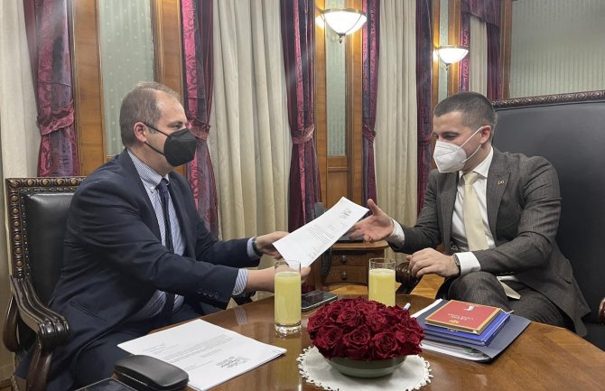 Zakon o povraćaju imovine u Valdanosu ponovo u Skupštini