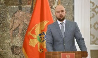 Kaluđerović ide u penziju za sedam dana, Perović se miješao  u politički život  slanjem pisma Abazoviću