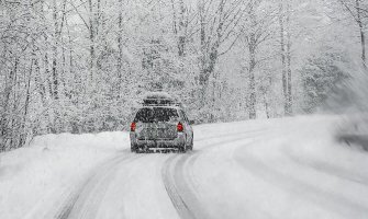 Put Šavnik - Žabljak prohodan za putnička i kombi vozila uz naizmjenično propuštanje