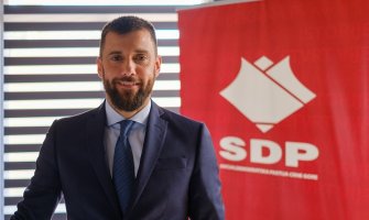 Zeković: Umjesto lošeg DPS-a, dobili smo gore kopije nazadnih uvjerenja