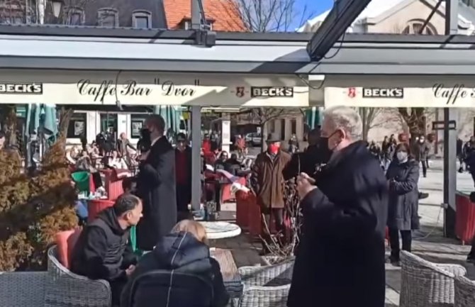 Krivokapić prošetao Prijestonicom pa ušao u polemiku sa građanima: 