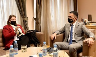 Leposavić održao radni sastanak sa ambasadorkom SAD 