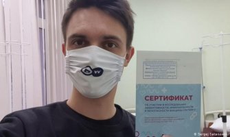 Opisao iskustvo sa Sputnjikom V: Vakcinisao sam se pa dobio koronu