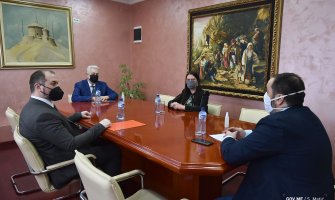 Vlada će učiniti sve da Plantaže opstanu