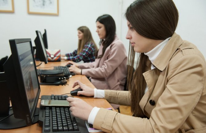 Na Ekonomskom fakultetu UCG za sada 20 prijava za „korona“ ispitni rok 