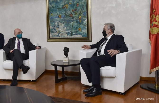 Sloboda i demokratija da budu istinska opredjeljenja svakog građanina CG