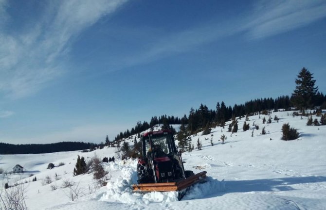 Bjelopoljsko selo mjesec dana okovano snijegom; Vojinović: Djeca sada mogu u školu