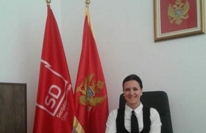 Raščanin: Krivokapiću, ne učite nas koliko djece da imamo, nego radite svoj posao