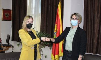 Bratić i Jakumopulu: Raditi na jačanju kvaliteta obrazovanja