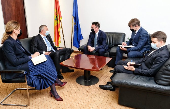 Ekonomsku saradnju Crne Gore i Rusije podići na veći nivo