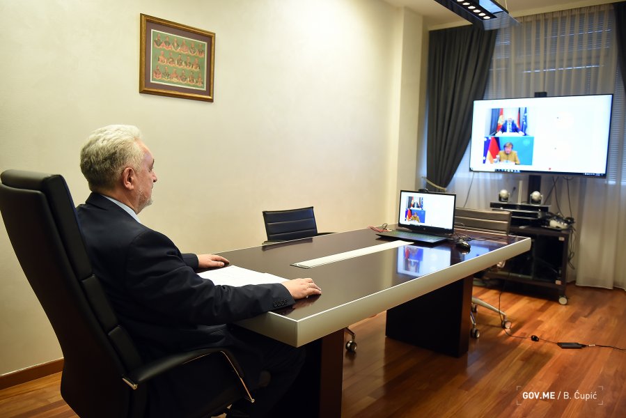 50932163248e68e629e9bo