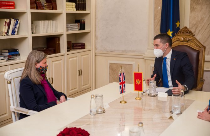 Dijalog političkih aktera važan za dalji napredak Crne Gore