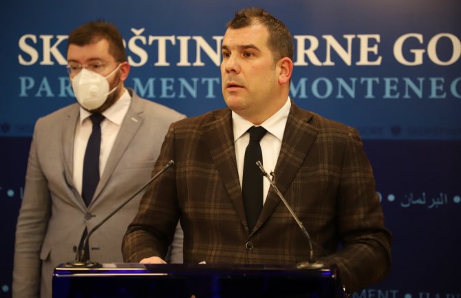 Krapović: Tužilac Savović nije ništa učinio za Demokrate, niti je ikad to trebalo