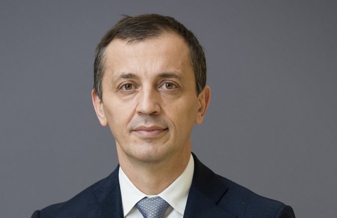 Bošković: Nemušta SNP odbrana ministarke odbrane