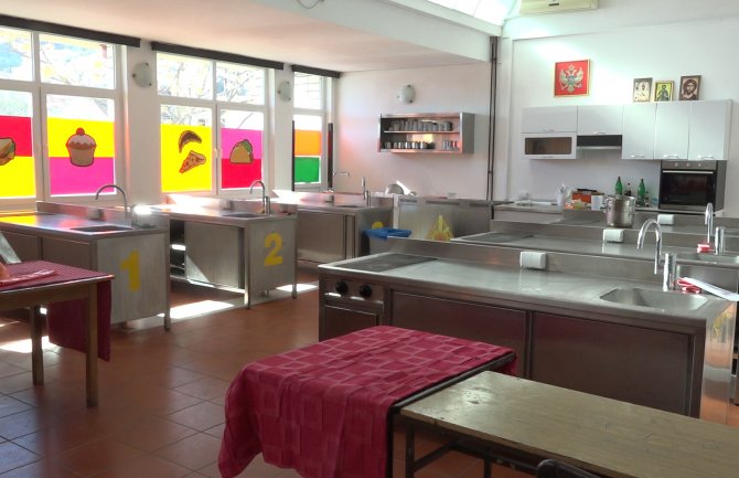 U Budvi otvorena Narodna kuhinja: Niko ne smije da bude gladan