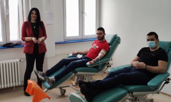 40 članova SNP Bijelo Polje dalo krv: Uvijek će biti tu da pomognu svom gradu 
