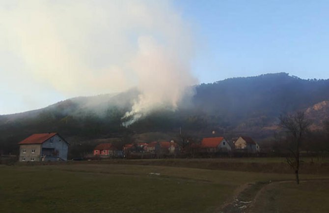 Požar u nikšićkoj Župi: Čistili imanja pa zapalili šumu