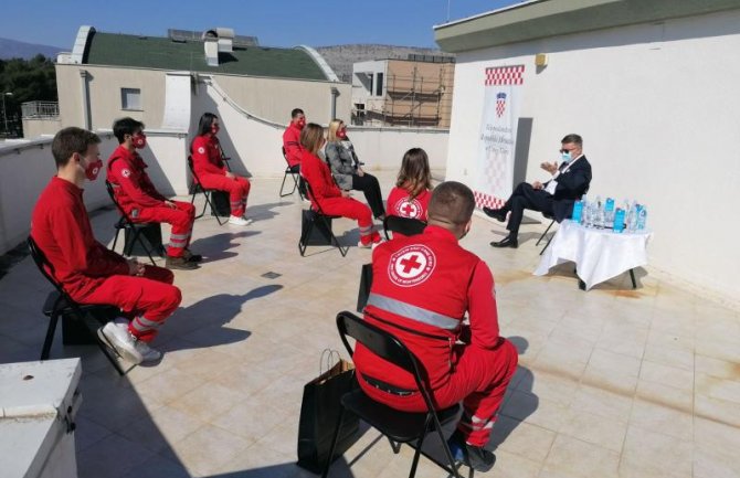 Ambasador Hrvatske ugosti volontere CKCGa: Hvala što ste pomogli unesrećenima u mojoj zemlji