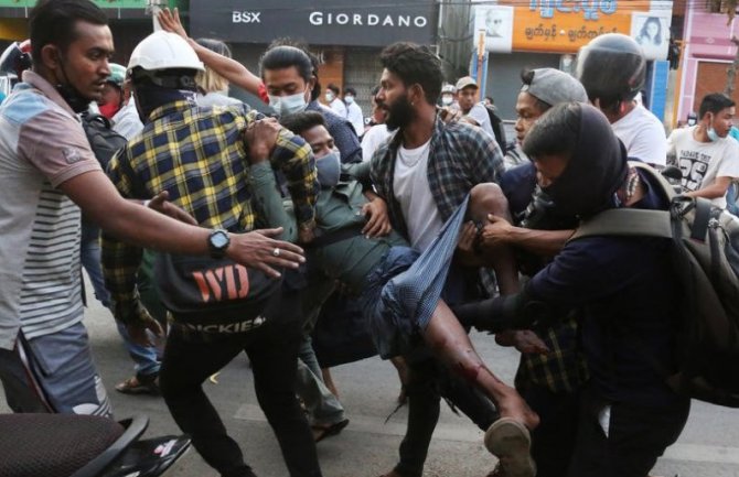 Policija ubila najmanje 33 osobe na demonstracijama u Mjanmaru 