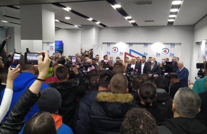 ZBNK: Razmjena udaraca sa obije strane, naši aktivisti su se branili