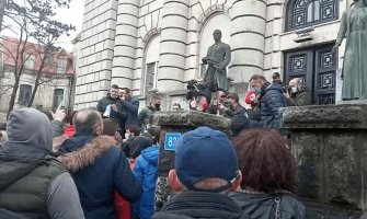 Uplaćena januarska rata Fakultetu za crnogorski jezik; 14.000 eura donacija