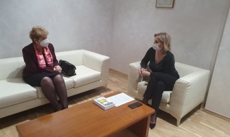 Bugarska ambasada obezbijedila medicinsku opremu  za bolnice u Brezoviku i Bijelom Polju