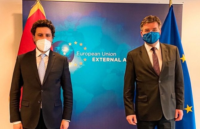 Abazović - Lajčak: Vlada jasno stremi potrebnim reformama