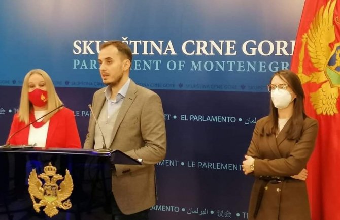 URA će inicirati referendum u vezi sa eksploatacijom nafte i gasa u Crnoj Gori