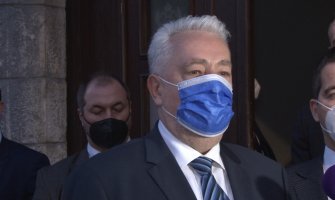 Krivokapić jedini premijer u regionu koji nije vakcinisan