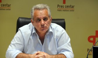 UP: Napadnut Esad Kočan urednik 