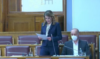 Bratić: Učiniću sve da se trud prosvjetnih radnika finansijski valorizuje