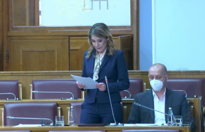 Bratić: Učiniću sve da se trud prosvjetnih radnika finansijski valorizuje