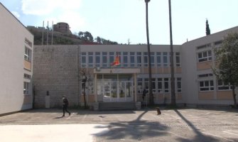  U Herceg Novom otvorene škole i vrtići, veliko interesovanje za vakcinaciju