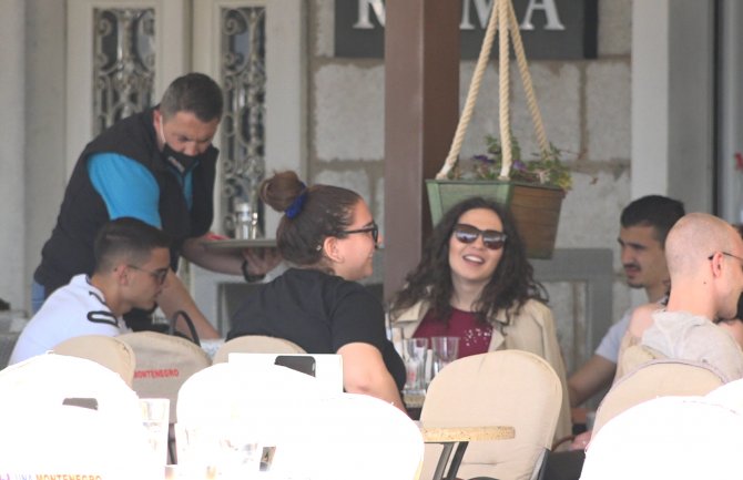 Popustiti mjere za ugostitelje do 1. septembra