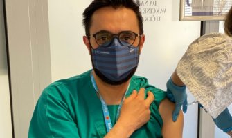 Begić se vakcinisao AstraZenekom: Tromboembolije se dešavaju, i sa vakcinom (bilo kojom) i bez nje