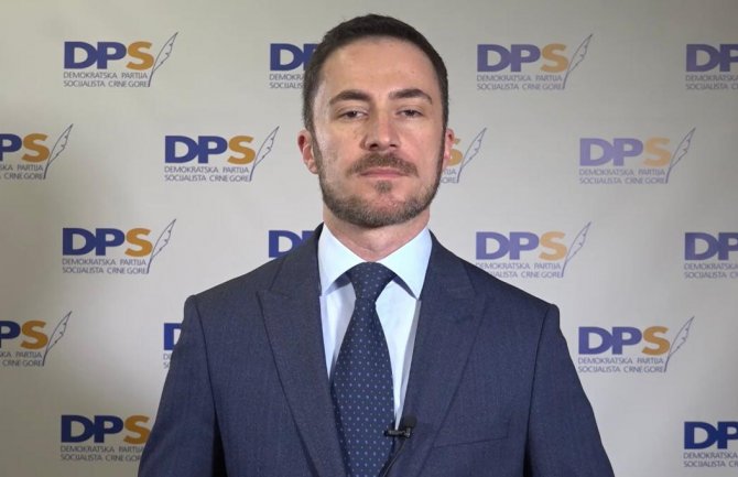 Bogdanović: Leposavić nije dostojan funkcije ministra, pozivamo građane da masovno potpišu peticiju za njegovu smjenu