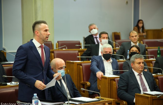 Bogdanović: Abazović još ne podnosi ostavku, ovo je za rubriku vjerovali ili ne