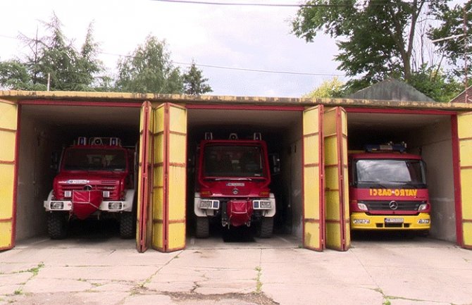 Nikšićki vatrogasci već sedmi dan štrajkuju: Na granici smo izdržljivosti