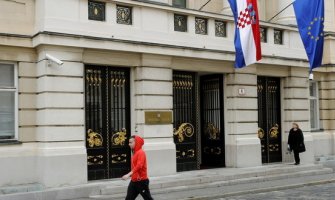 Hrvatska: Zatvor za one koji ističu ustaške ili četničke simbole, zabrana i „Za dom spremni